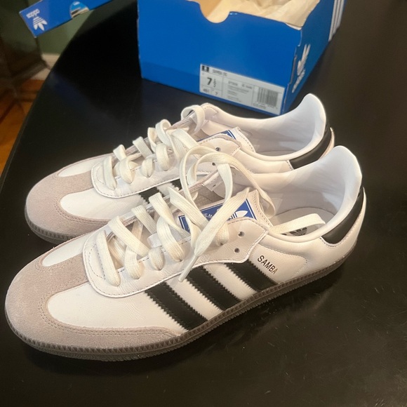 Adidas Samba OG in Black and White - Picture 6 of 7